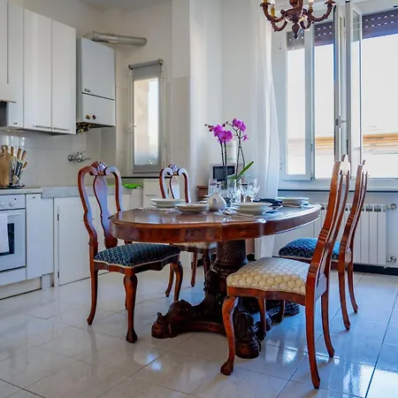 Apartamento Martina's Génova
